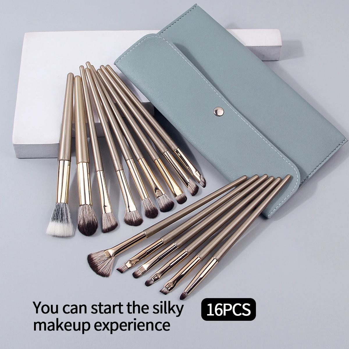 Pennello per fard da 15 pezzi, pennello per cipria, pennello a ventaglio, set di pennelli per trucco multifunzionale + 1 borsa di stoccaggio portatile di grande capacità