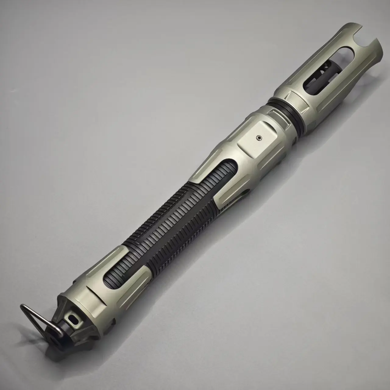 

XT3 Light Saber Neopixel Sensitive Smooth huī wǔ Swing Metal Heavy Duty Duel RGB Pixel Toy Cosplay Game Movie Prop