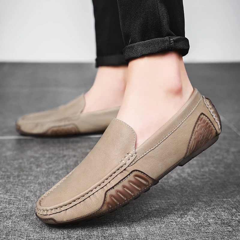 

Slip on Casual men's loafers Classic Gentleman Comfort Style Leisure Business Party Outdoor flat leather shoes high-quality