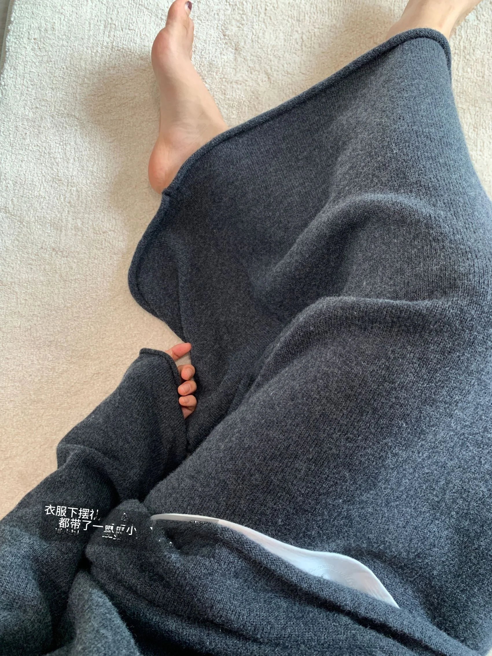 

Комплект Awencoat: 100% шерстяной свитер и юбка, женский, свободный крой, модный повседневный теплый комплект средней плотности для зимы и осени, с круглым вырезом