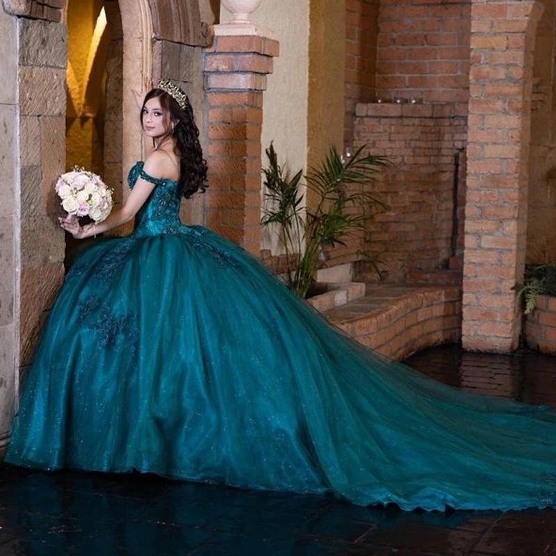 ANGELSBRIDEP-vestidos de quinceañera de color verde esmeralda para fiesta de 15 niñas, vestidos de princesa de cola de corte de tul con cuentas de encaje mexicano personalizados