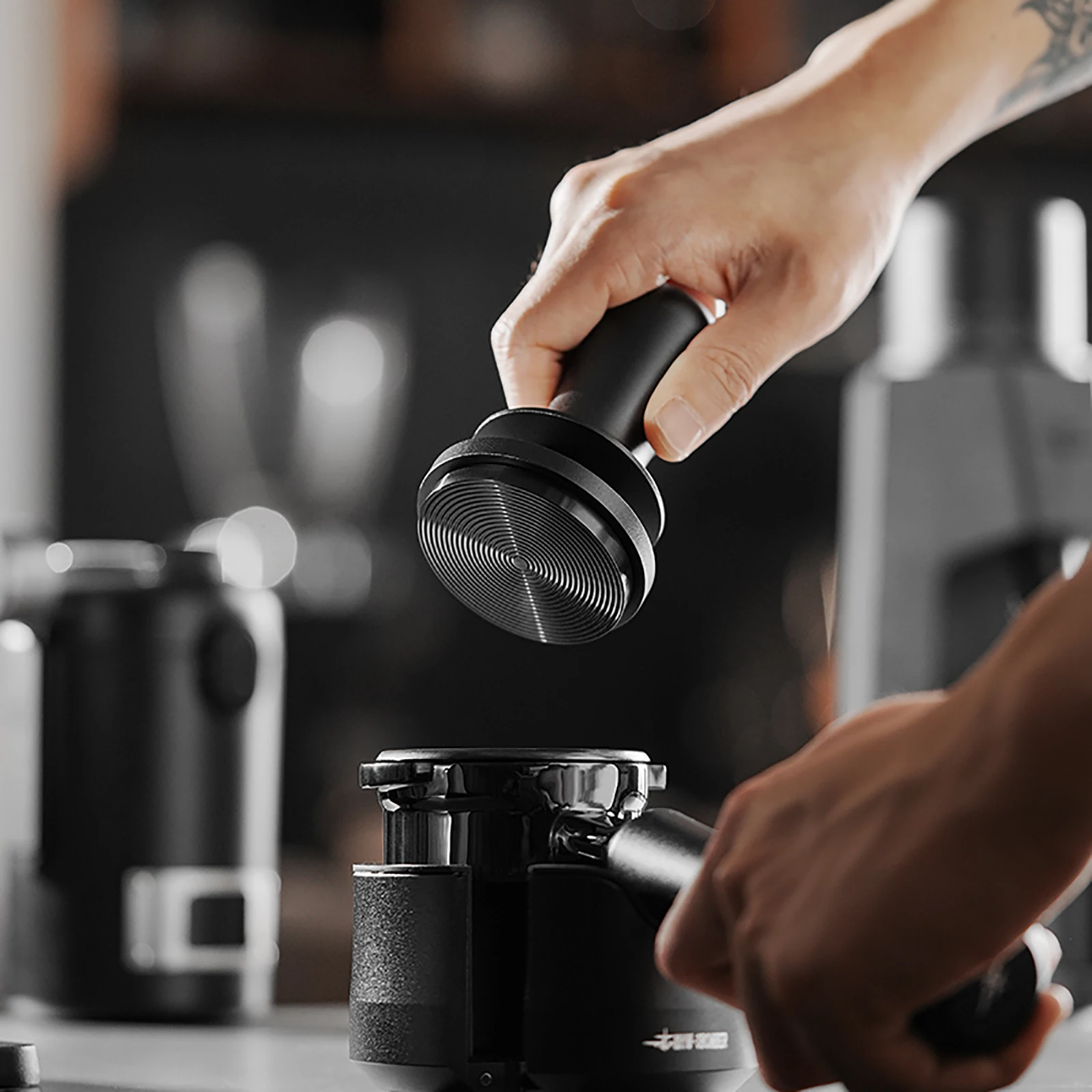 

MHW-3BOMBER Espresso Coffee Tamper 51/53.35/58.5mm 30lbs Constant Pressure Espresso Hand Tamper with Sound Feedback Barista Tool