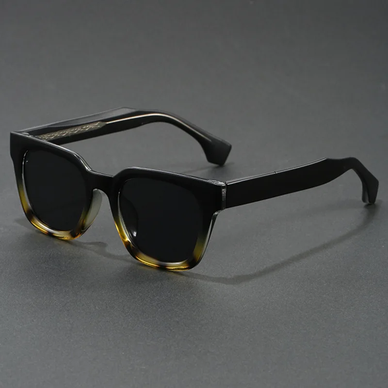 New Men's Advanced Ultra Light Coarse Frame Fashion Square Sunglasses Women Men Trendy Anti Mist Outdoor Driving Shades UV400