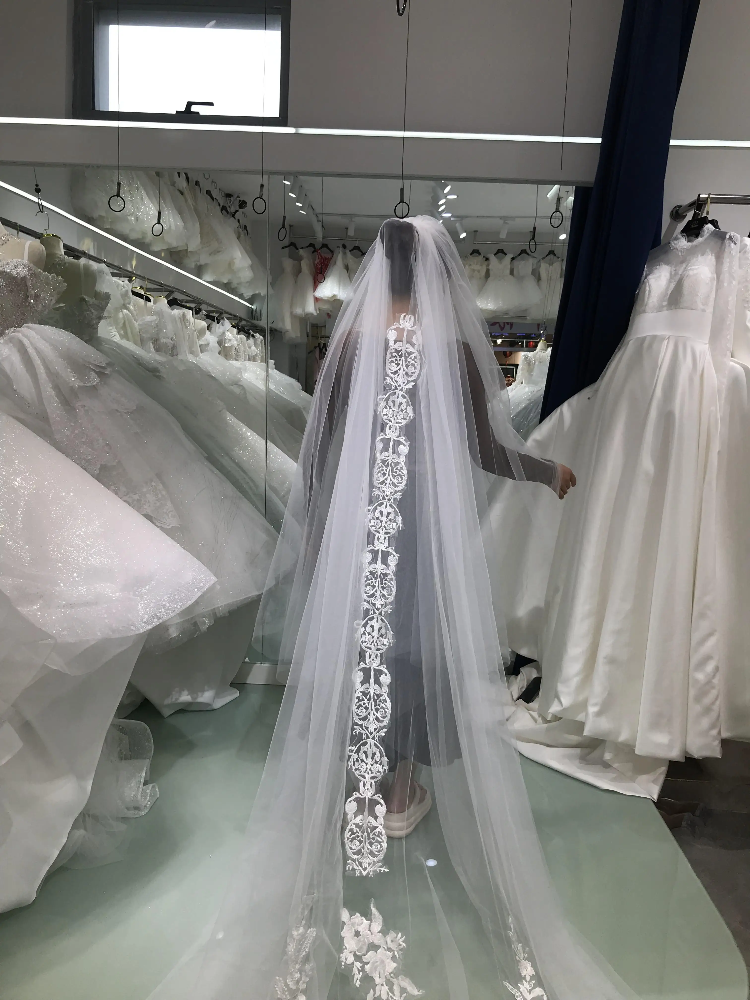 Kisswhite wear by freedom Length one OR TWO layerS bridal veils each style only one Available Long bridal veils