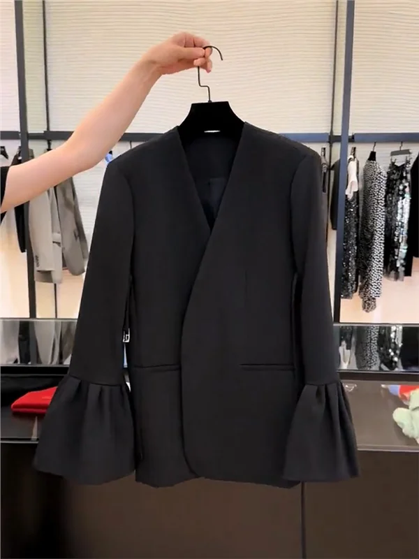 

High-End European Style V-Neck Suit Jacket Black Spring 2026 Small-Batch Quality Luxury Fragrance Style Women's Outerwear