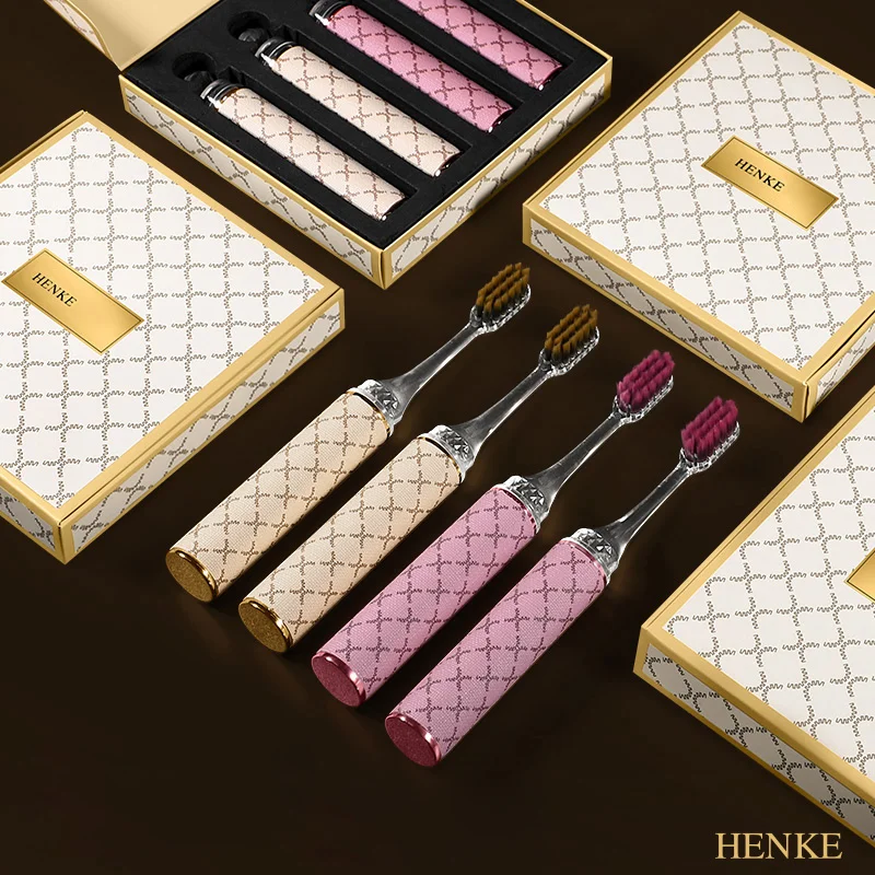 4PCS/BOX Platinum Lipstick Toothbrush Highly Efficient Cleaning Ultra Soft Comfortable Bristles Travel Portable Home Cleaning Lu