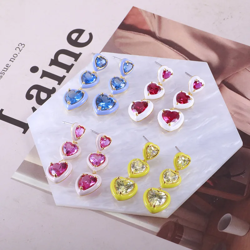 

KS Европейская и американская мода Girl Love Простые и универсальные серьги с розовым цирконом и постепенным изменением