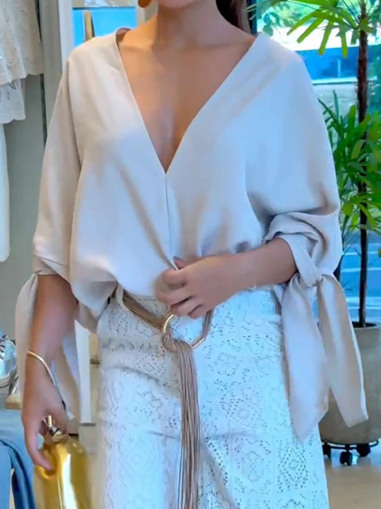 Nouveau printemps automne lâche col en V chemisiers chics, femmes décontracté manches chauve-souris hauts simples, 2025 solide à lacets Patchwork dames chemises