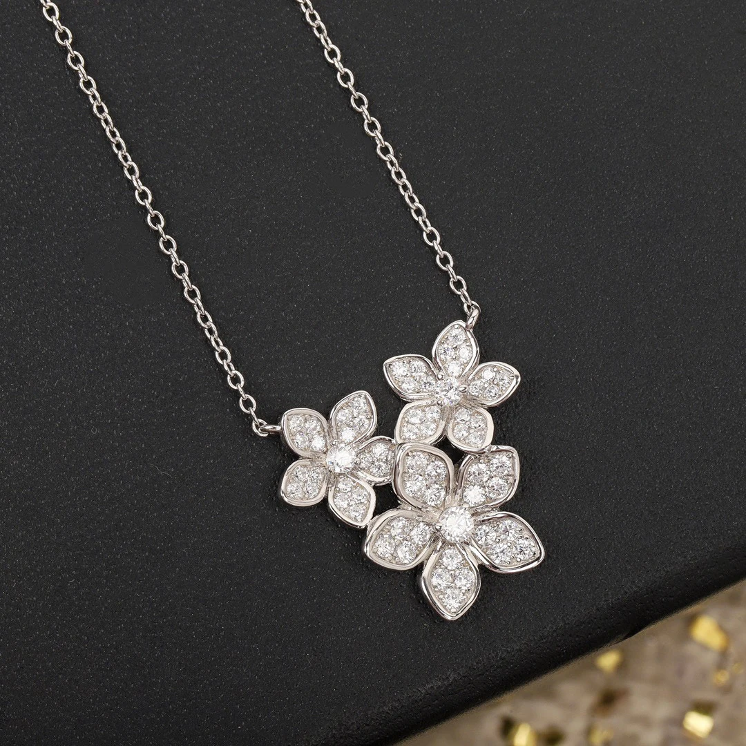 

Mini 2022 Brand Pure 925 Sterling Silver Jewelry Women Cherry Flower Diamond Pendant Necklace Lovely Design Fine Luxury Quality