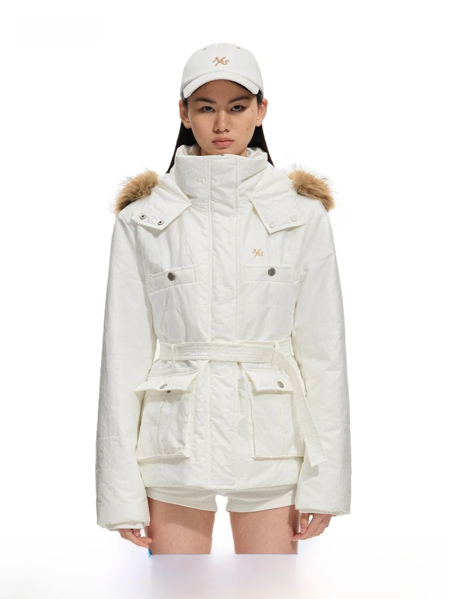 

Куртка NAWS Polar Jaet из хлопка с множеством карманов, воротником-стойкой, утяжкой на талии, приталенным кроем, капюшоном и меховым воротником, верхняя одежда