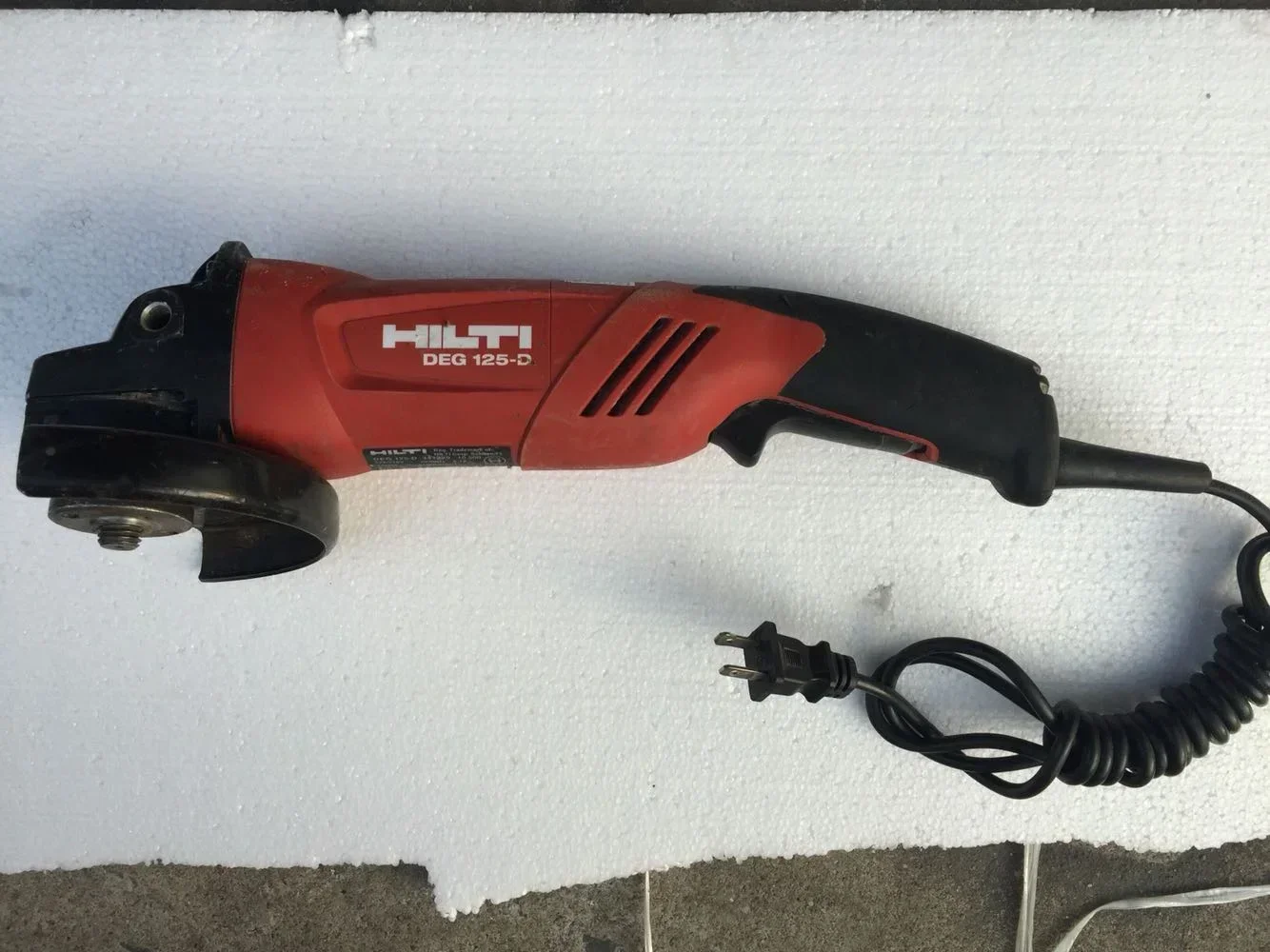 Used Hilti Deg 125-…