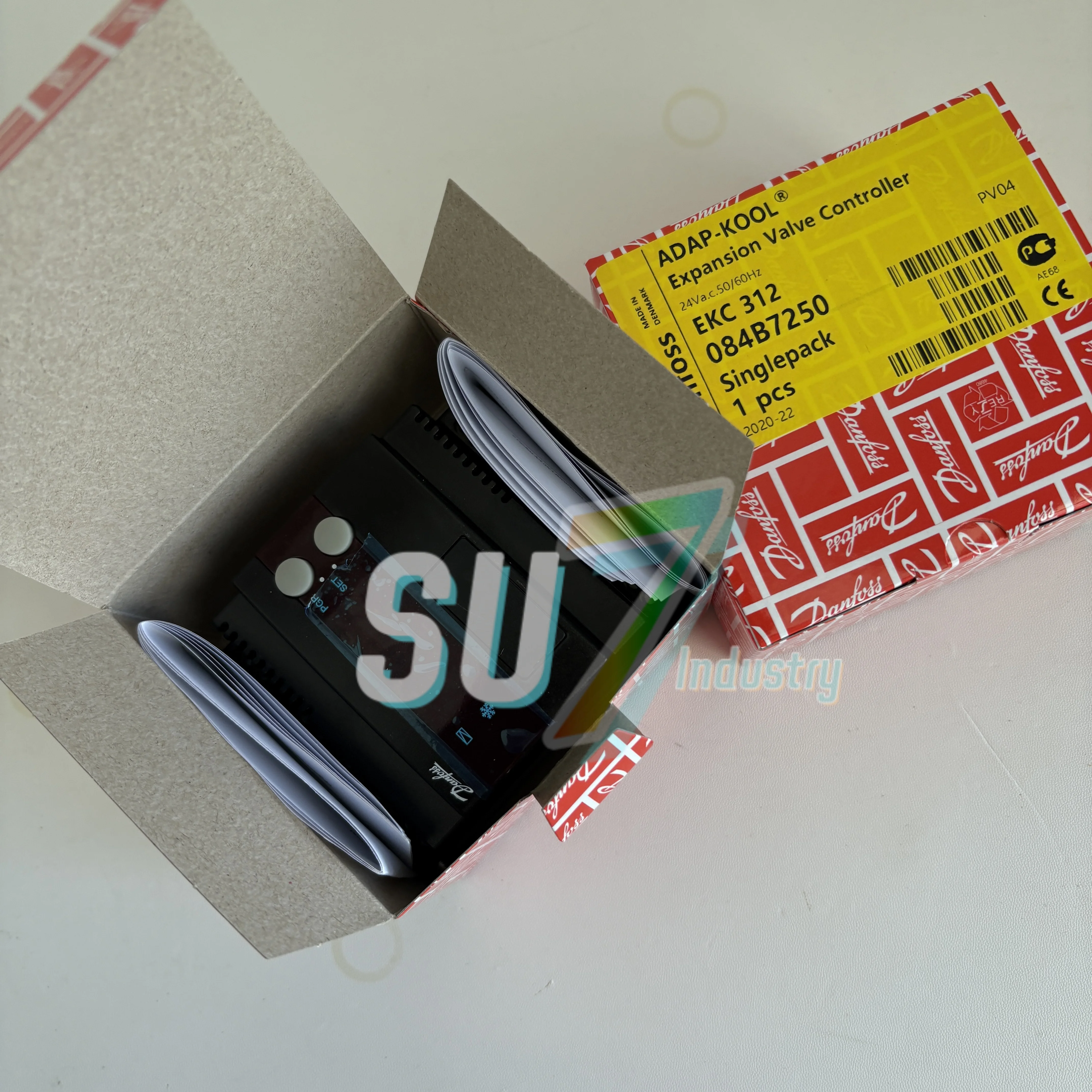 EKC312 084B7250 새로운 100% 확장 밸브 컨트롤러