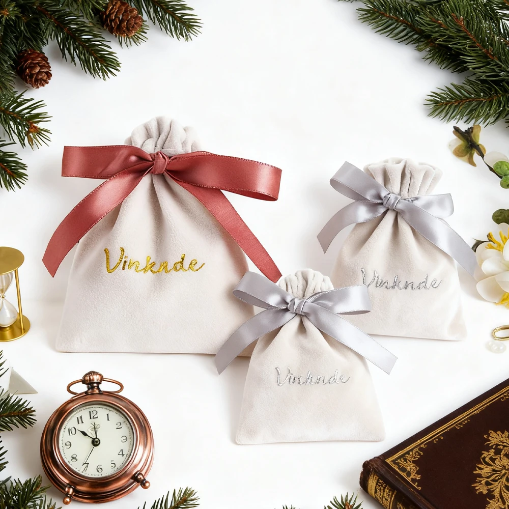 

Thickened Plush Fabric Bag Velvet Bundle Pocket Ring Earrings Necklace Jewelry Bag With Ribbon String Custom Logo Wedding Gift