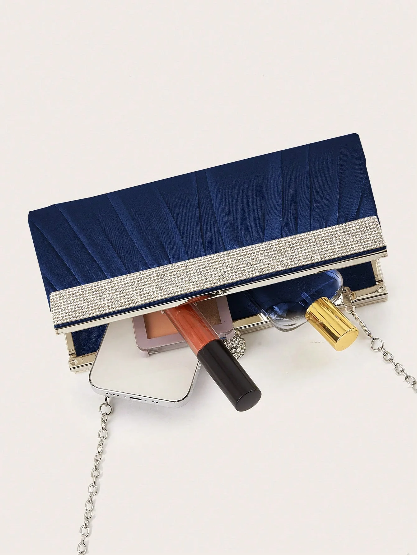 حقيبة يد نسائية عصرية وأنيقة ومتلألئة من حجر الراين، حقيبة مسائية، حقيبة حفلات، حقيبة مأدبة كروية رائعة وساحرة.