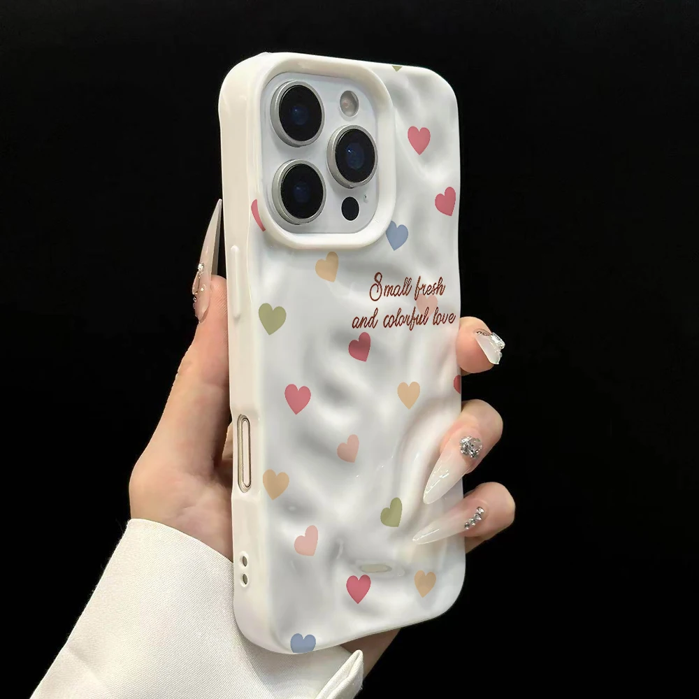Koreanische Minimalistische Herz-Handyhülle für iPhone 17 16 15 14 13 12 11 Pro Max 14 15 Plus 17 Air Falten-Wellen Weiche Silikonhülle – Detail 8