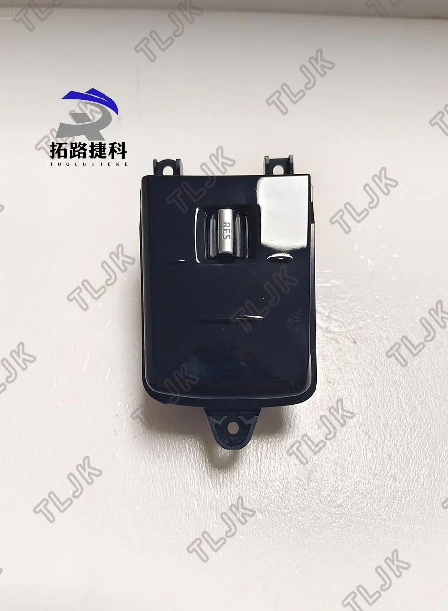 

The steering wheel multifunction switch suitable for Land Rover's new Range Rover, Star Pulse and DS, the model is LR139835.