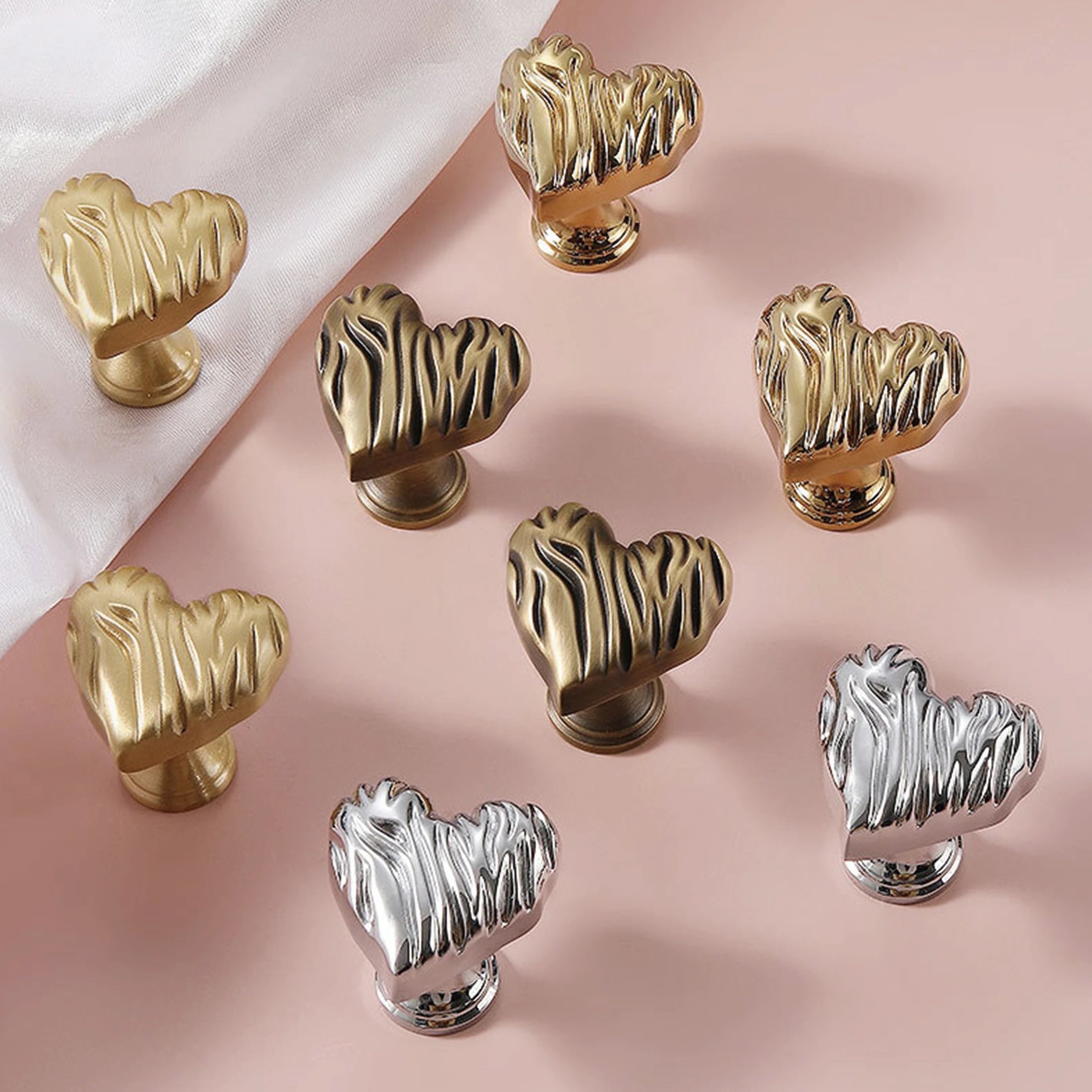 Creative Heart Knobs for Cabinet and Drawer Chrome Gold Single Hole Kitchen Cupboard Door Pulls Handle Luxury Cabinet Hardware
