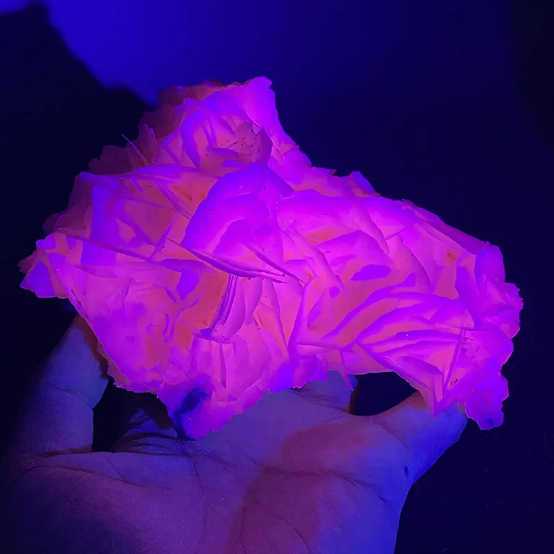 

100%Natural white flake fluorescence calcite（Fluorescent effect pink） rough specimen crystal quartz gemstone