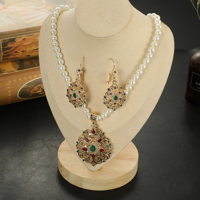 Conjunto de joyería de flores de cristal para mujer, Pendientes colgantes de boda, collar de cadena de perlas blancas, estilo marroquí clásico de lujo