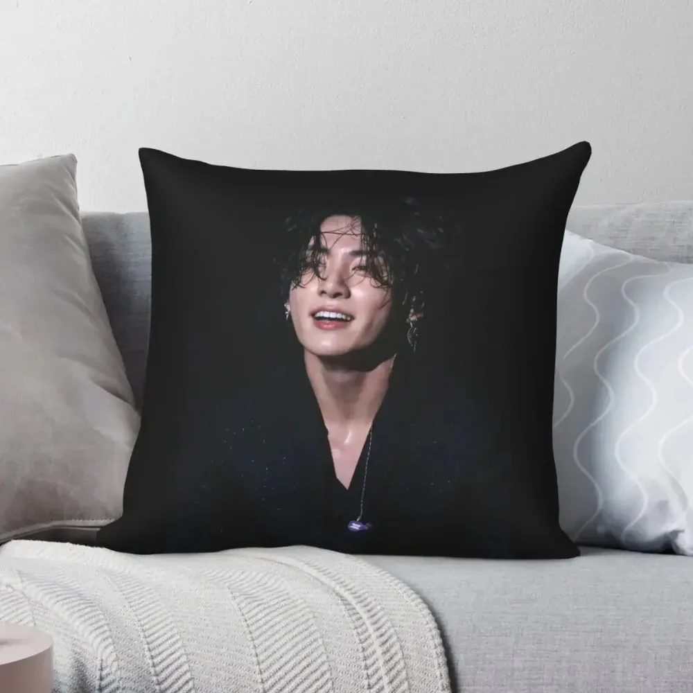 

Jungkook Pillowcase Polyester Velvet Creative Zip Decor Bed Cushion Cover 35x35cm 14x14In 40x40cm 16x16In 45x45cm 18x18In