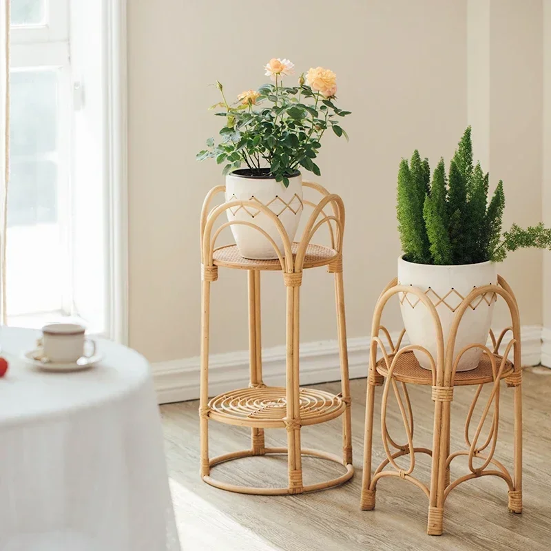 Natürliche Rattan gewebte Blumen ständer Gast familie Regal Dekoration nordische Lande töpfe für Pflanzen Balkon mehr schicht iges Gestell für Pflanzen