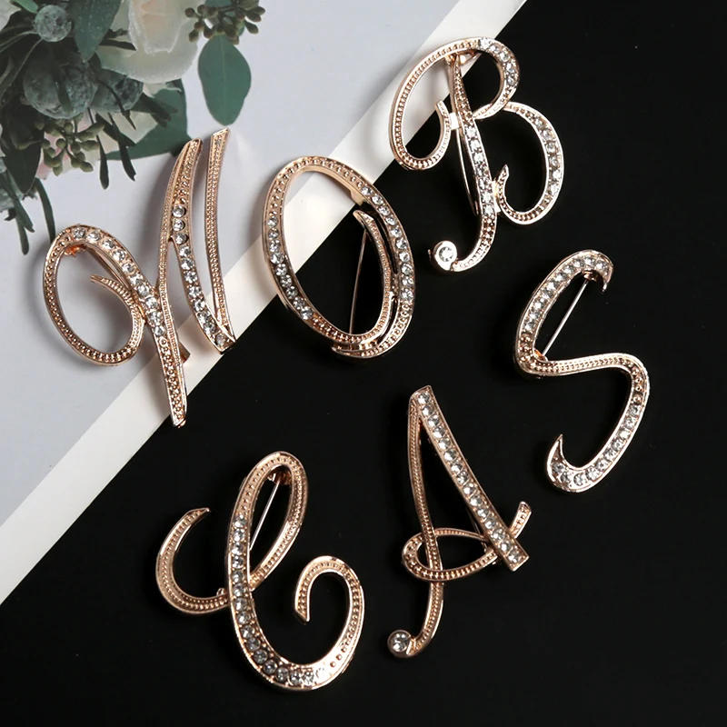 

Fashion Women Rhinestone Brooch A-Z English Letter Gold Color Metal Pins Crystal Alphabet Jewelry Shirt Clothes Accessories Gift