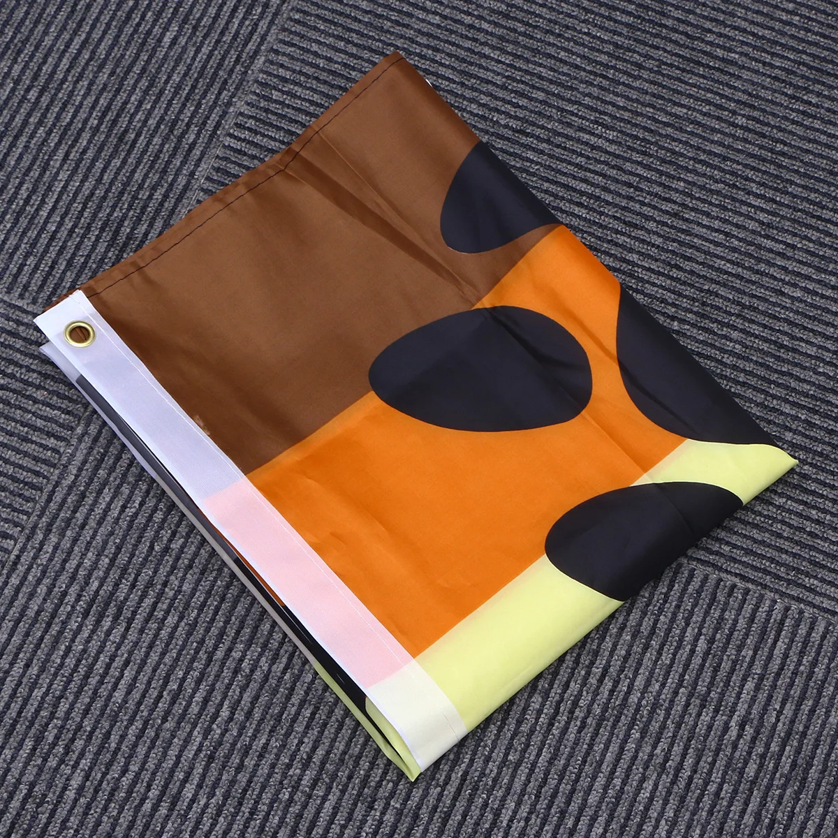 

Outdoor Classic Polyester Weather Resistant Durable Brass Grommets Reinforced 90x150cm Bear