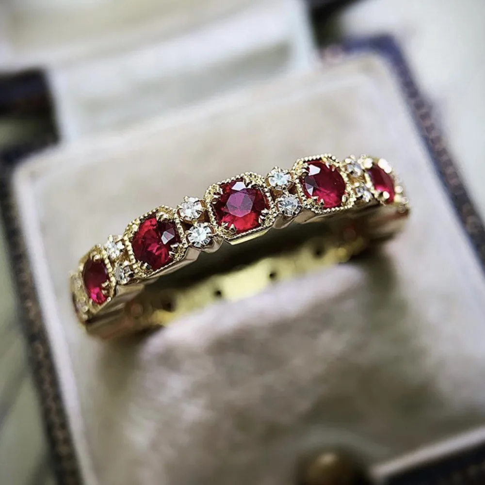 Retro Charm Square Red Interval 5A Zircon Gold Color Lace Eternity Ring for Women Stackable Red Gemstone Statement Ring Jewelry