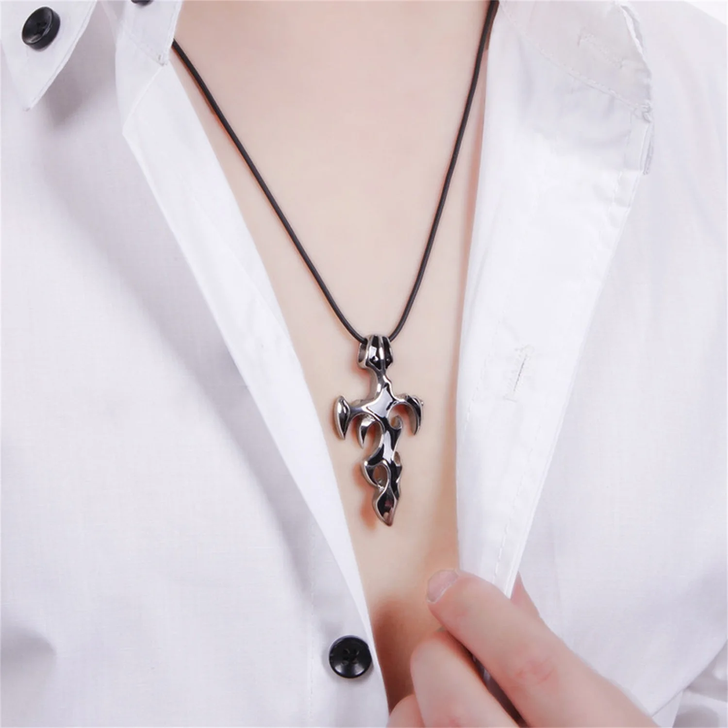 New Fashion Personality Super Cool Wolf Totem Cross Alloy Pendant Metal Accessories Men's Leather Cord Necklaces Jewelry Gifts