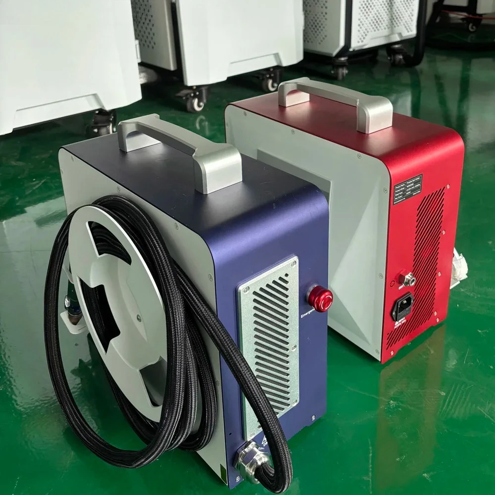 10kg mini 600W QCW laser welder briefcase size portable spot welder peak power 600W average power 300W