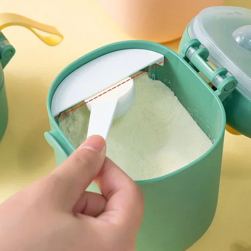 Baby Formula Dispenser Portable Milk Powder Container With Scoop Baby Snack Storage Box For Travel Outdoor Activities