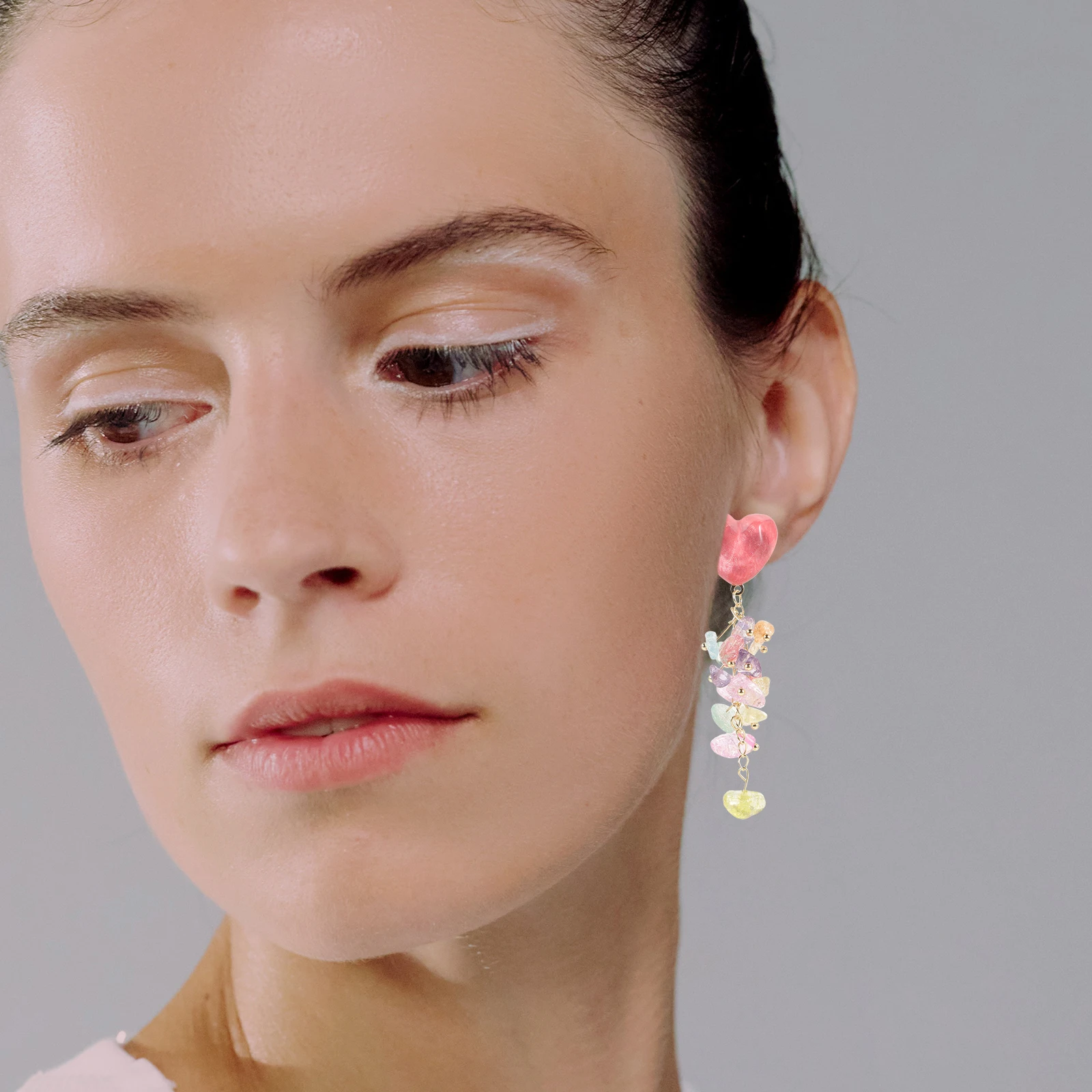 1Pair Sweet Heart Stone Earrings for Women Dangling Tassel Design Fashion Drop Earrings Unique Romantic Jewelry Daily Wear