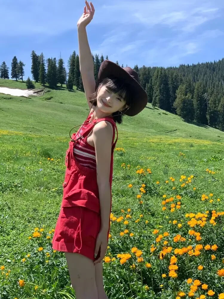 Loose Suspender Shorts for Women Summer 2025 New Casual Cargos Jumpsuits Overalls Female High Street Red Rompers