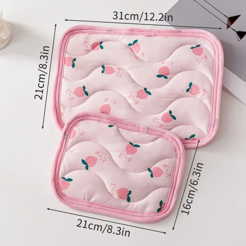 Small Pet Cooler Mat Summer Ice Silk Cool Feeling Pet Mat Hamster Kennel Mat Guinea Pig Chinchilla Rabbit Small Pet Cooling Mat