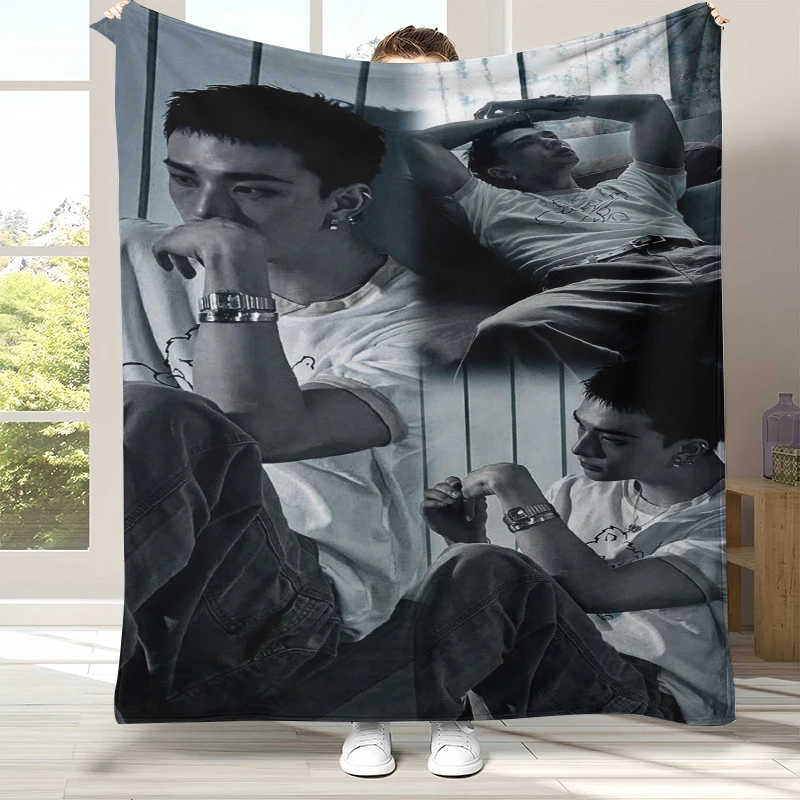 

Hyunjin Kpop Stray Kids Flannel Blanket,Ultra Soft Warm Plush Throw for Home Bedroom Bed Sofa Cover Camping Picnic gift