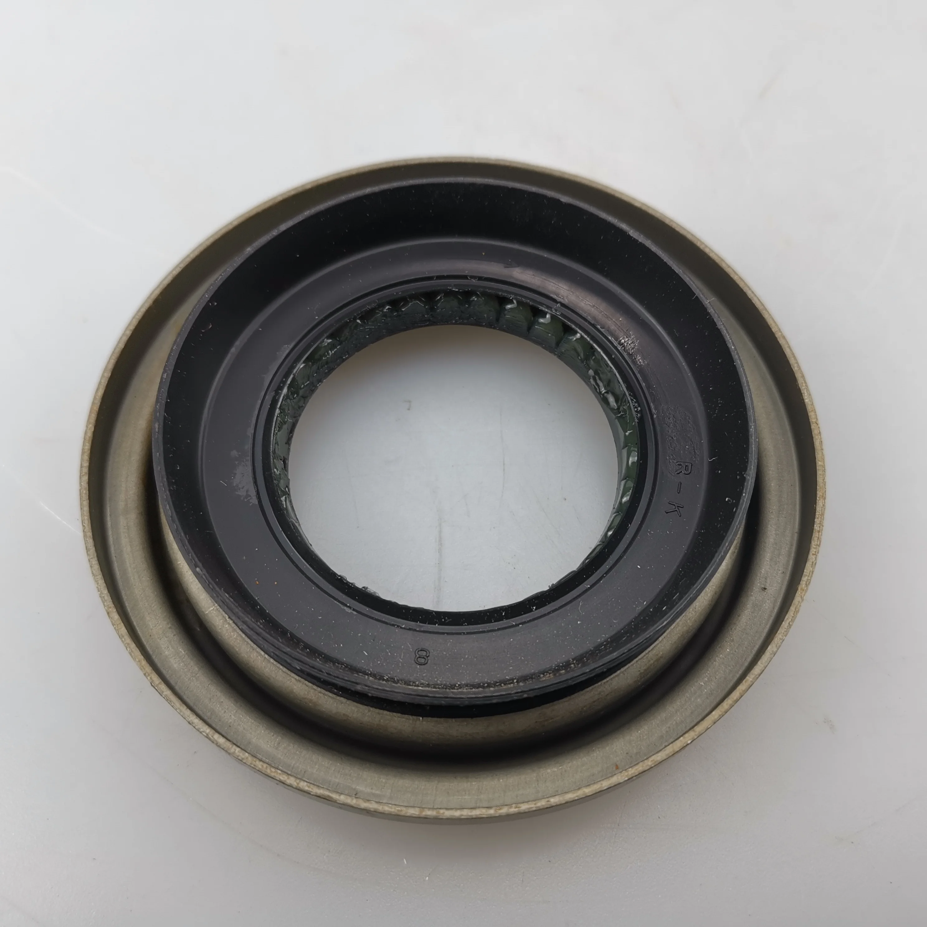 High Quality SAIC MAXUS G10 1.9T Differential Oil Seal C00026924