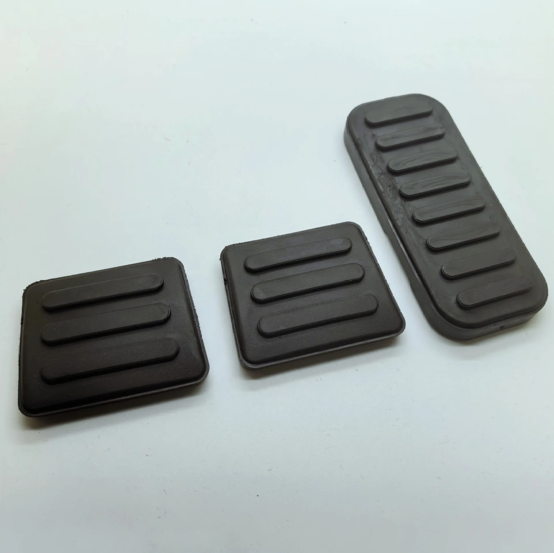 3PCS/set Car Rubber Foot Pedal For Vehicle Mark 1 For Golf FOR Jetta Convertible FOR Scirocco A B Offers Durability And Slip