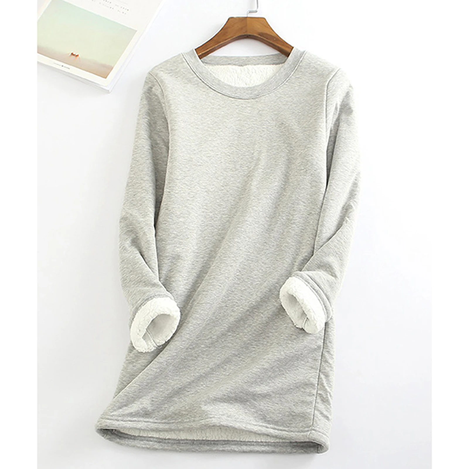 Women\'s Long Sleeve Round Neck Top Girl Pullover Oversize Sweater Suitable for Friends Gathering Wear