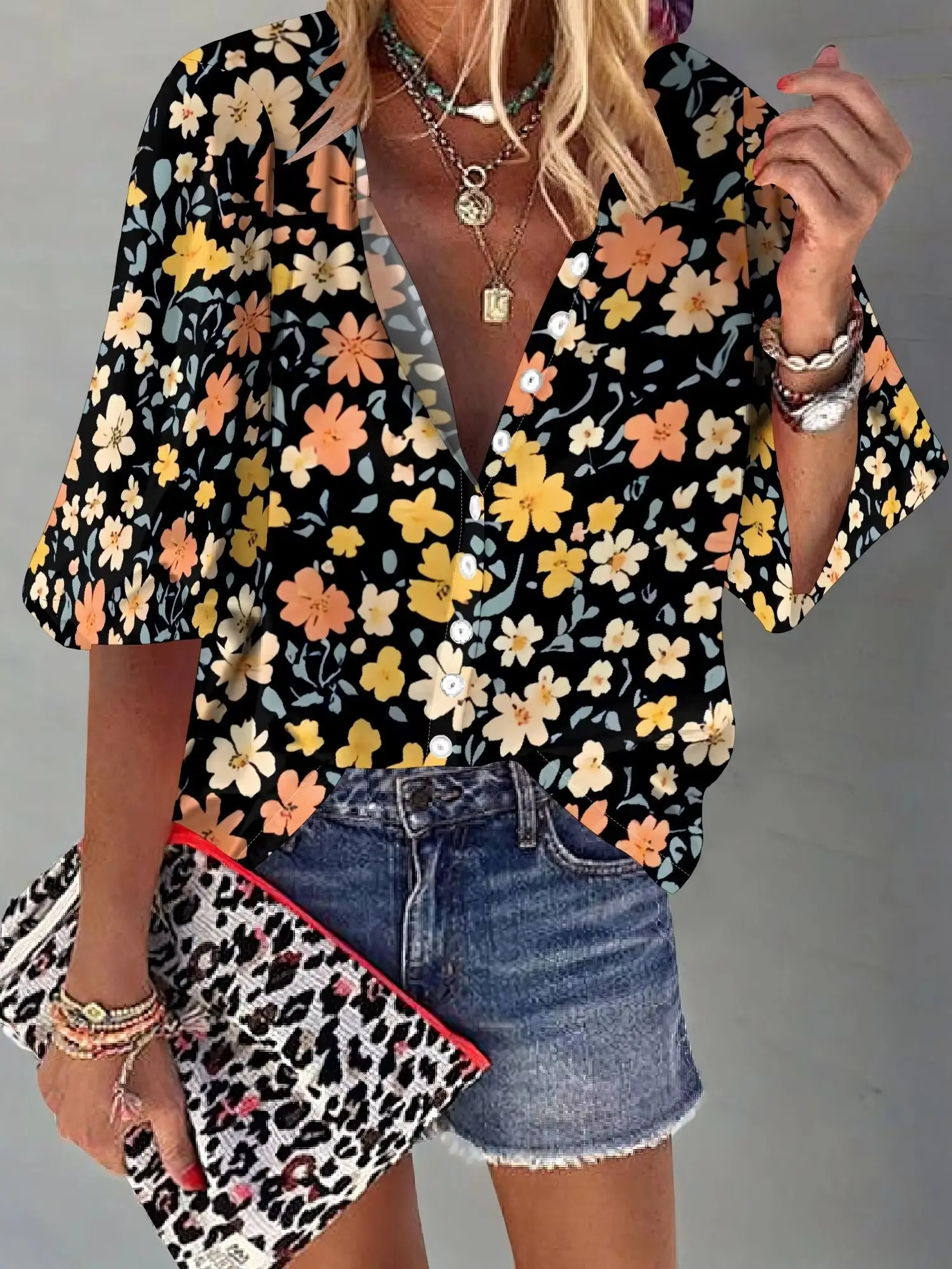 Рисунок 3 - Женские винтажные рубашки на пуговицах