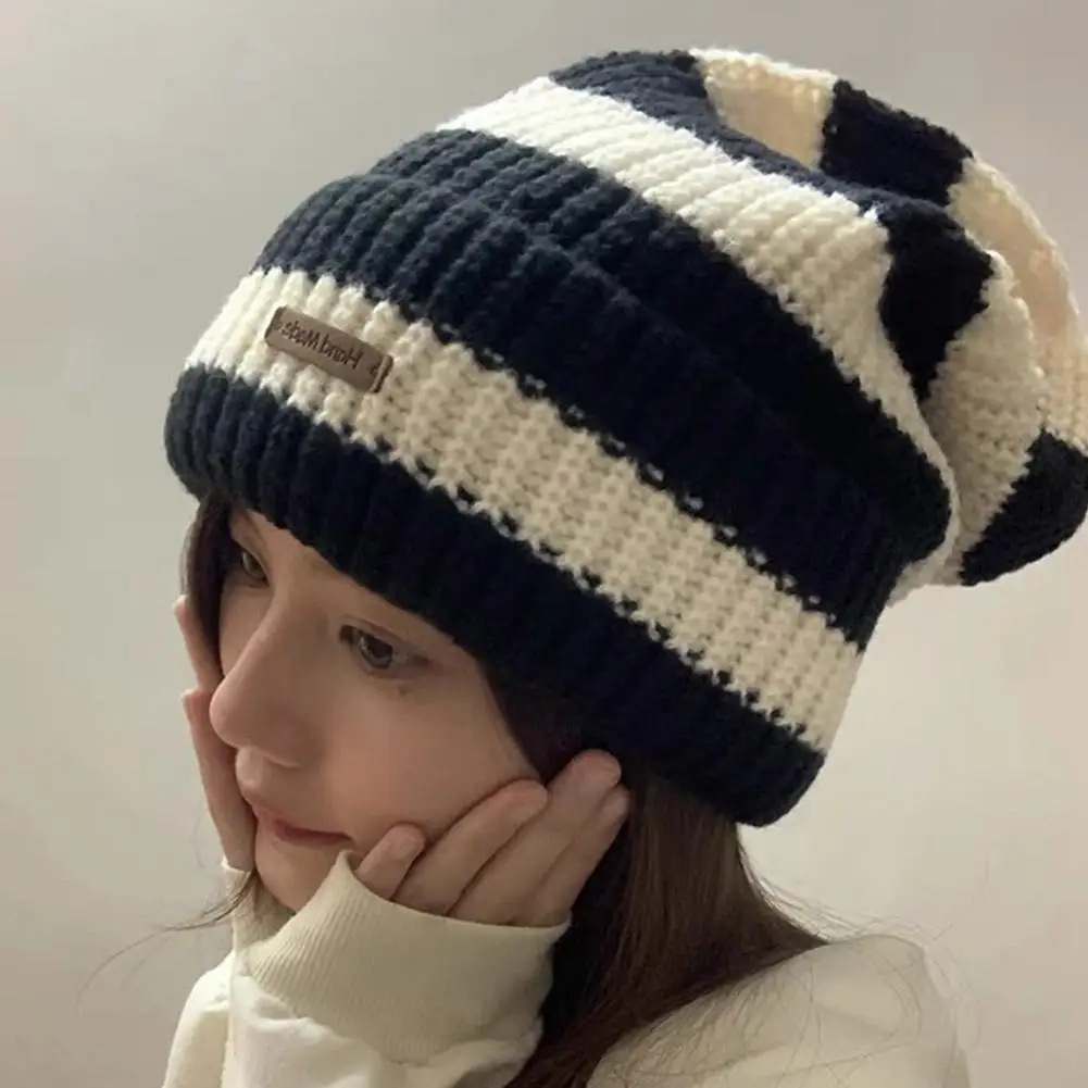 Gorros de invierno a rayas para mujer, gorro holgado cálido y grueso Retro de punto, gorro protector de oreja a prueba de viento a la moda para mujer, nuevo