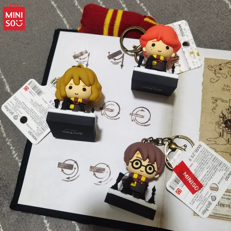 MINISO Harry James Potter serie tablero de ajedrez sello colgante Anime mochila decoración llavero juguete para niños regalo de cumpleaños