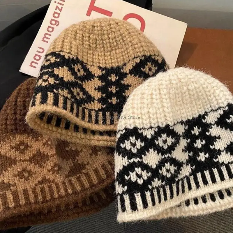 قبعة شتوية متماسكة من الجاكار بنمط معيني، قبعة صوفية للنساء والفتيات في المكتب