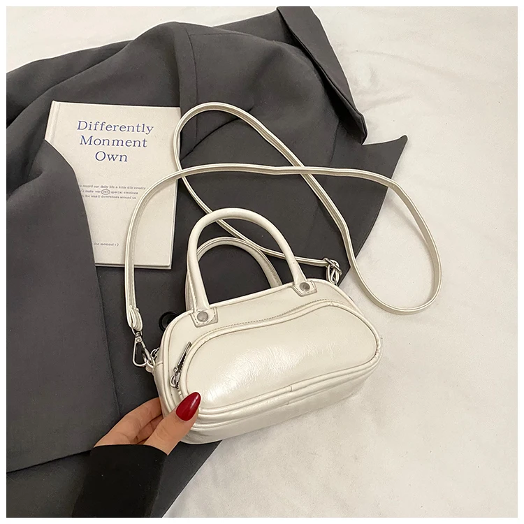 2025 جديد عصري متعدد الاستخدامات حقائب يد نسائية صغيرة فاخرة الإناث ركاب حقائب كتف مفردة لطيف Crossbody محفظة الكتف
