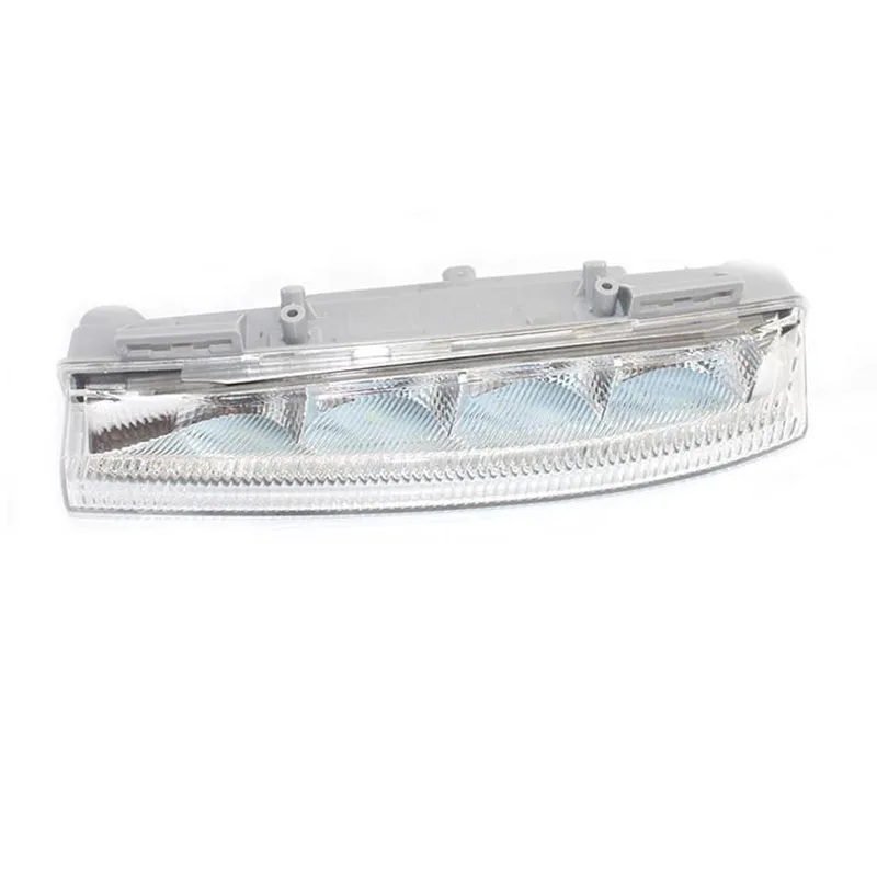 

Car Front DRL Daytime Running Light Fog Lamp for Mercedes Benz W204 W212 C250 C280 C350 E350 A2049069000 Right