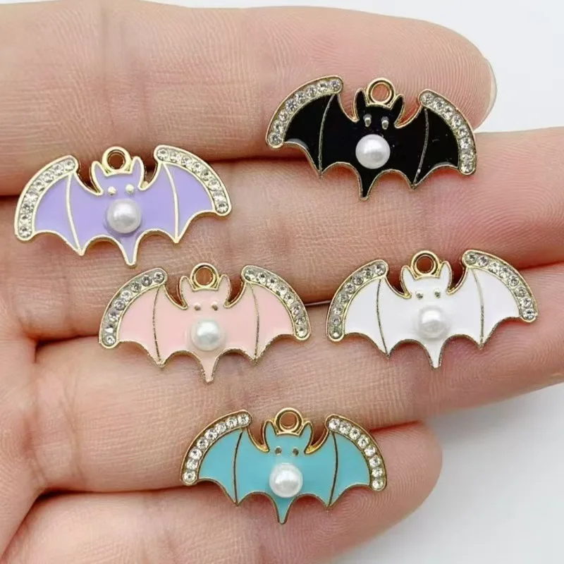 10 piezas de accesorios de joyería DIY de la serie Murciélagos de Halloween transfronterizos: pendientes, colgantes, llaveros y colgantes para collares