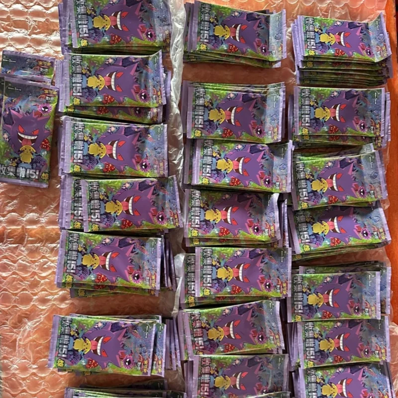 ขายดี โปเกมอนแท้ ของสะสม 151 ใบ เซอร์ไพรส์ จิง เล่ม 3 สีม่วงแดงบาง Ptcg กระเป๋าใส่การ์ดสะสม มีสินค้าในสต็อก