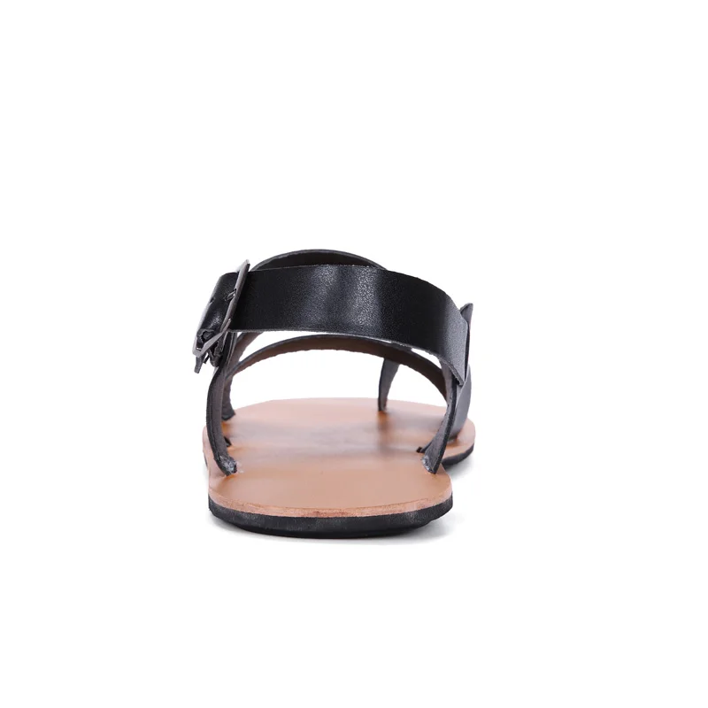 Neue Sommer Männer Sandalen Leder Vintage Flache Ferse Solide Schnalle Strand Gladiator Sandalen Schuhe Atmungsaktiv Männer Flip-Flops Sandalen