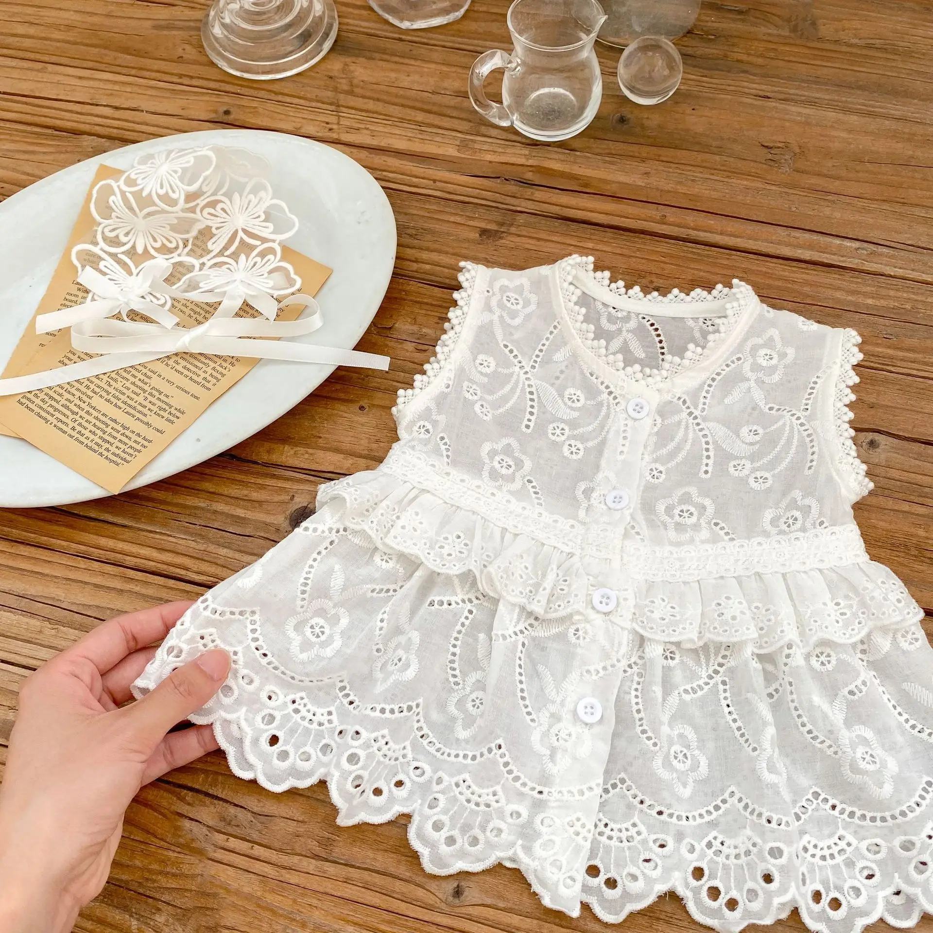 INS2023 Summer New Product Baby and Toddler Girls Sweet Princess Style Embroidered Hollow Lace Hem Sleeveless Cardigan Top