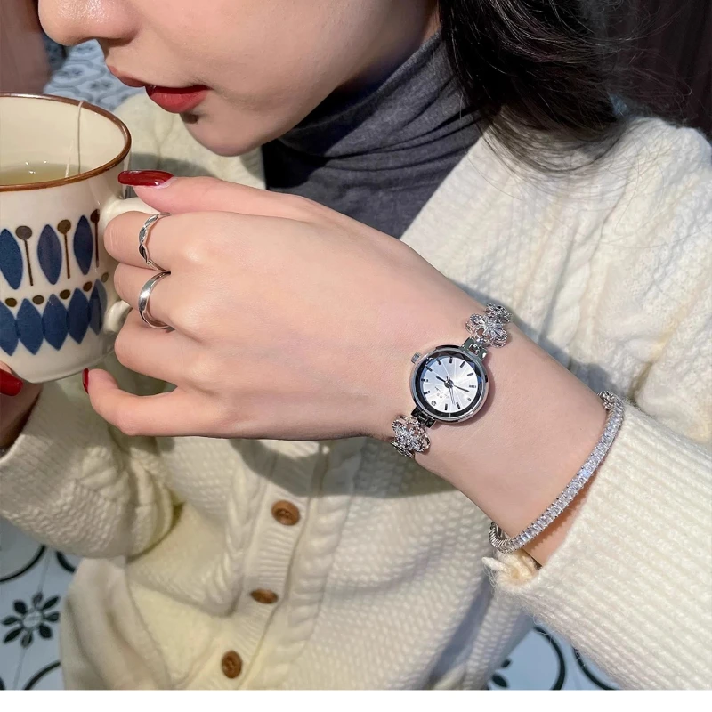 Classic Trend Ladies Watch Elegant Simple Exquisite Waterproof 2025 Quartz Watch Birthday Gift