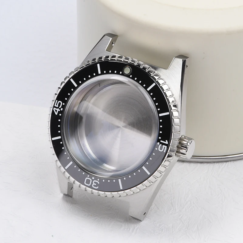 

Stainless steel Watch case Sapphire glass C3 Luminous Diving watch case fits Seiko for NH35/NH36 Automatic Movement Watch mod